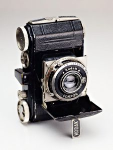 The Kodak Retina type 117 from 1934 was Kodak's first 35mm camera designed for their new 135 film format.
