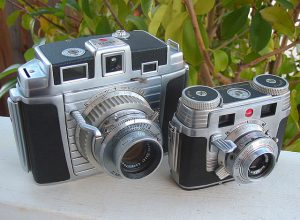 The medium format Kodak Chevron and 35mm Signet 35 shared many design elements. 