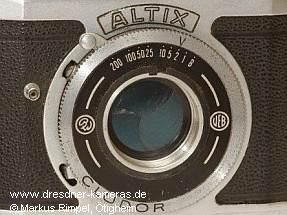 Altix III - early camera with VEB-BW logo on shutter (version with Cludor shutter and standardized flash socket)