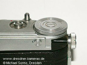Certo Super Dollina II mit Entriegelungsknopf f�r Doppelbelichtungssperre