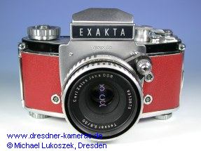 red leather-covered Exakta Varex IIb #1125109 with Tessar 2.8/50 red leather-covered Exakta Varex IIb #1125109 with Tessar 2.8/50