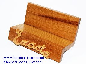Wooden camera stand for the Kine Exacta