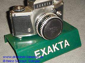 Plastic camera stand