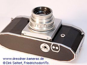 Praktica EFX - Einbau einer Koax-Blitzbuchse f�r F und X in eine Praktica mit Bodenkontakten, Gravur EFX auf Frontplatte