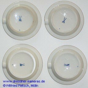 Aschenbecher der Staatlichen Porzellanmanufaktur Meißen mit Pentacon-Signet Aschenbecher der Staatlichen Porzellanmanufaktur Meißen mit Pentacon-Signet
