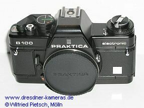 Praktica B 100 mit blankem Schild