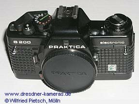 Praktica B 200 mit gedrucktem Schild Cattaneo (2. Version mit Plast-Schnellspannhebel)