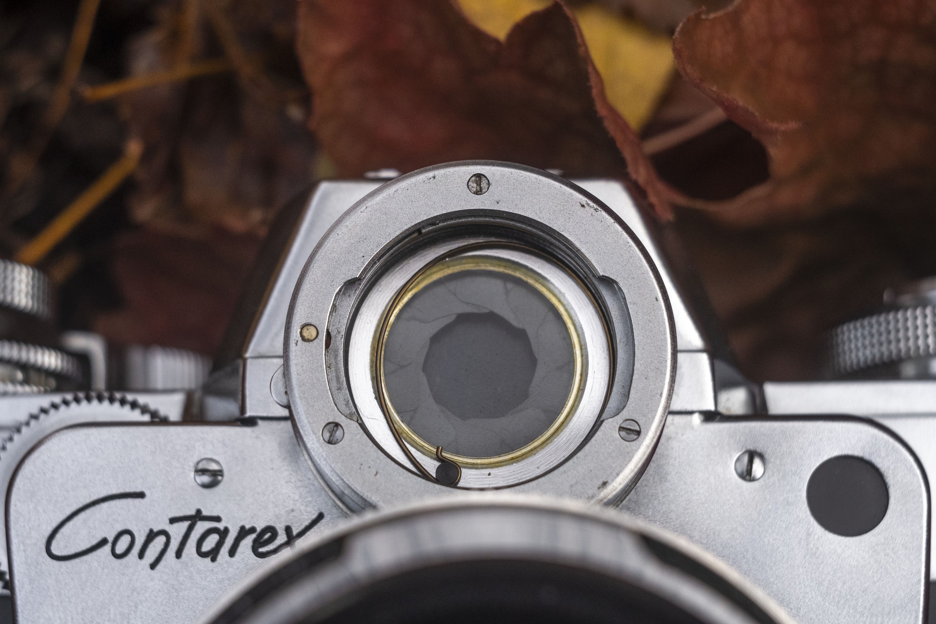 Zeiss-Ikon Contarex Bullseye (1960) - mike eckman dot com